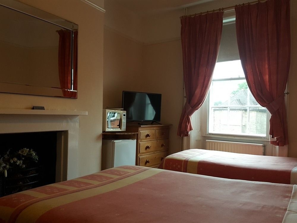 Hotel The Red House Grantham Exterior foto